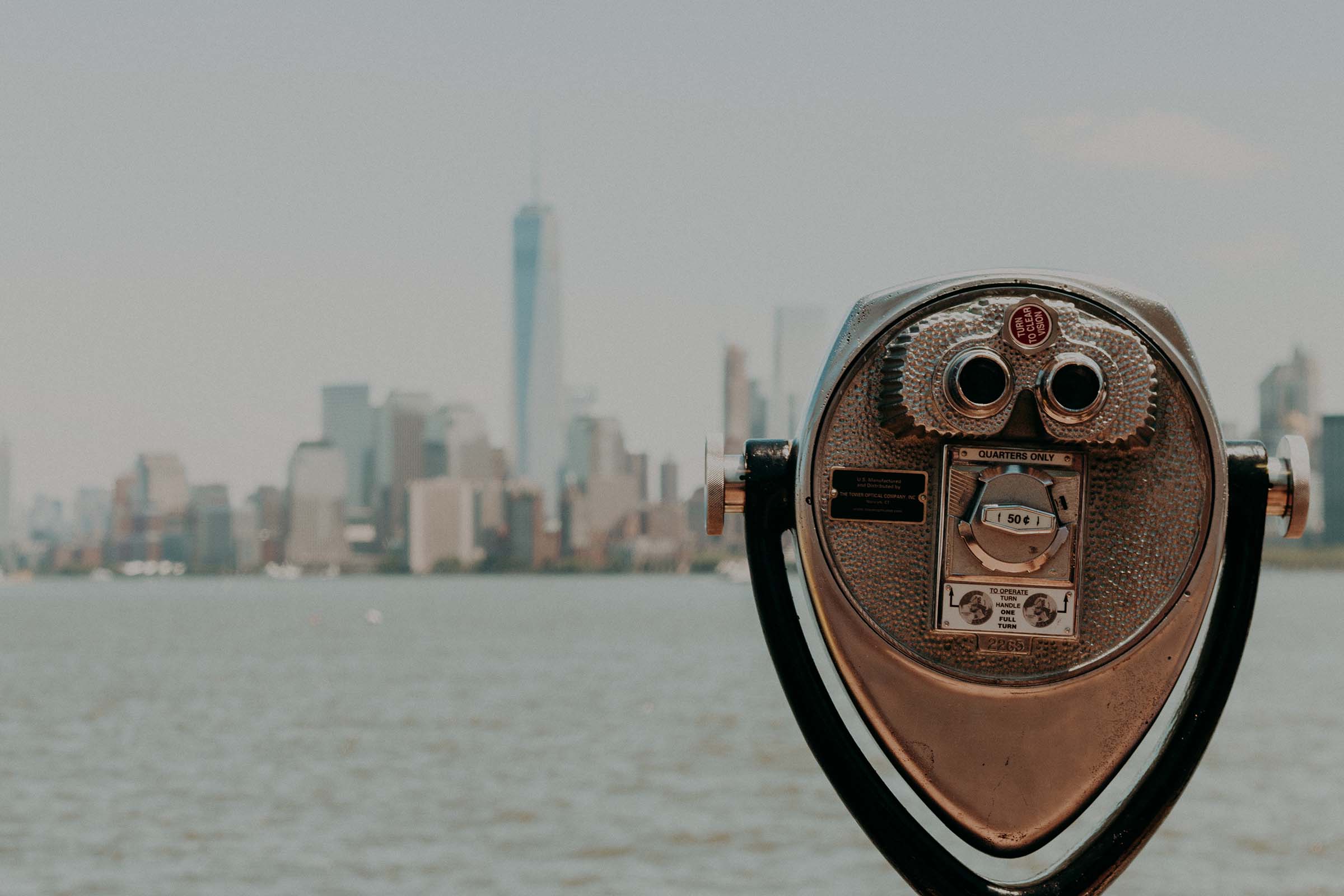 binoculars manhattan view